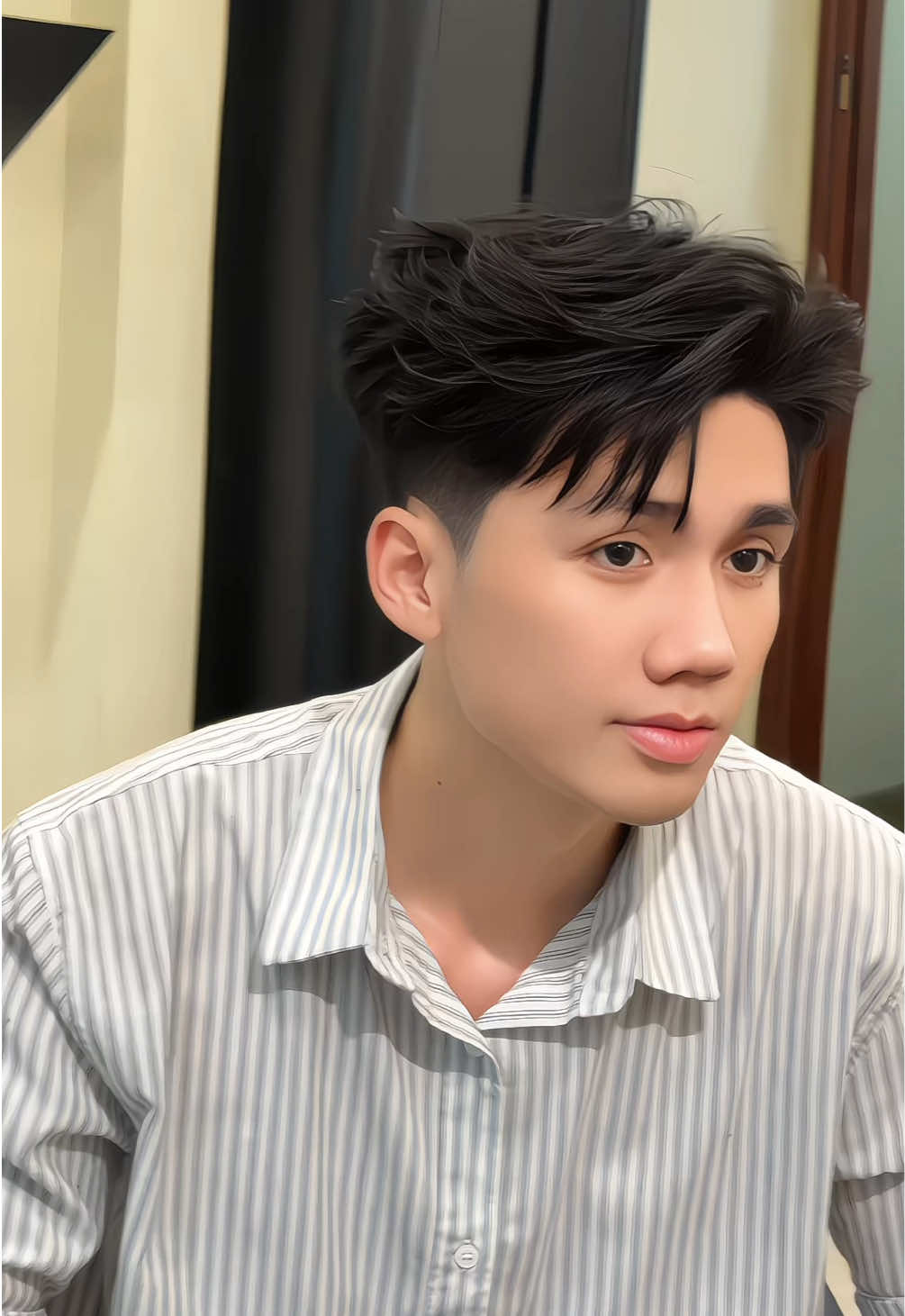 Kiểu tóc Side Part 3/7 + uốn Texture kết hợp gáy Fade gáy cho e zai cho mua hè nắng nóng ✨#tienhairstylist199 #3sonhairstudio #tocnamdep #tocnamhanquoc #xuhuong 