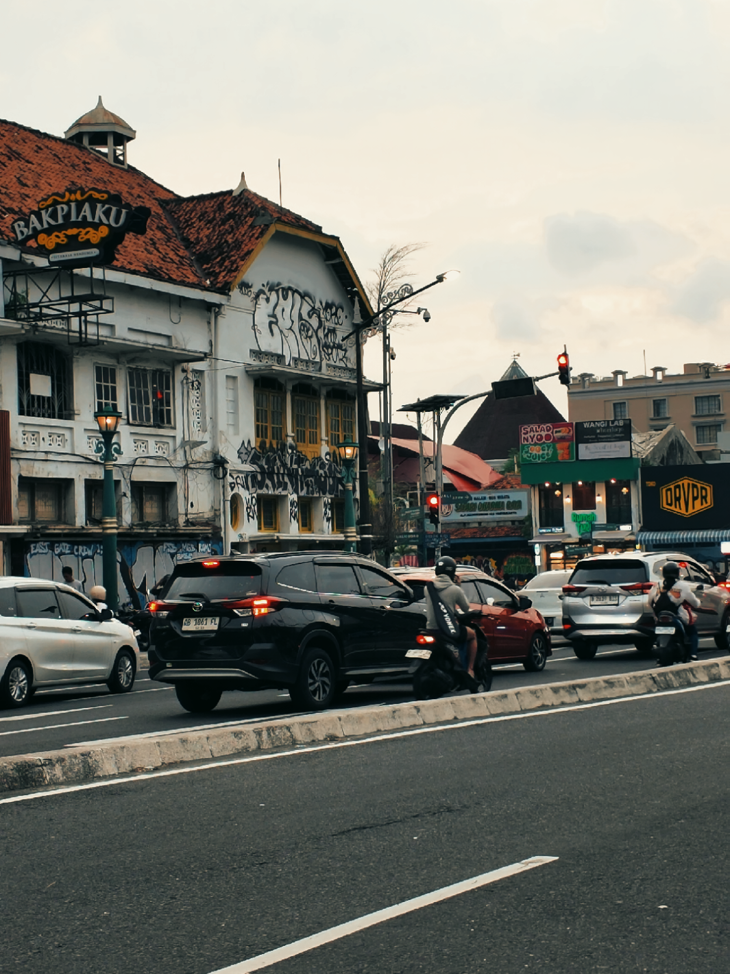 Video ini sudah sampai daerah mana? yuk comment di bawah.  Ambil aja videonya buat bahan story, konten dan lainnya, tinggal dikasih backsound dan kata-kata terbaikmu, selebihnya ya edit sendiri :) Lokasi : Jogja