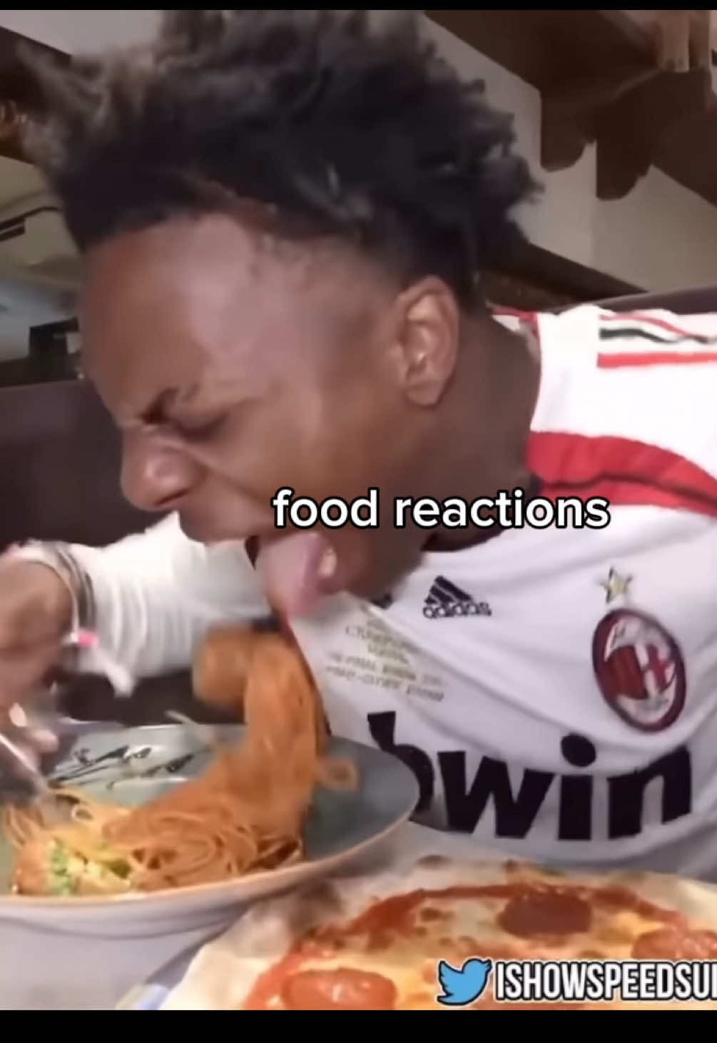“MF U DIDNT TELL ME IT WAS THAT DAMN HOT” 😭 #ishowspeed #speed #foodreaction #funny