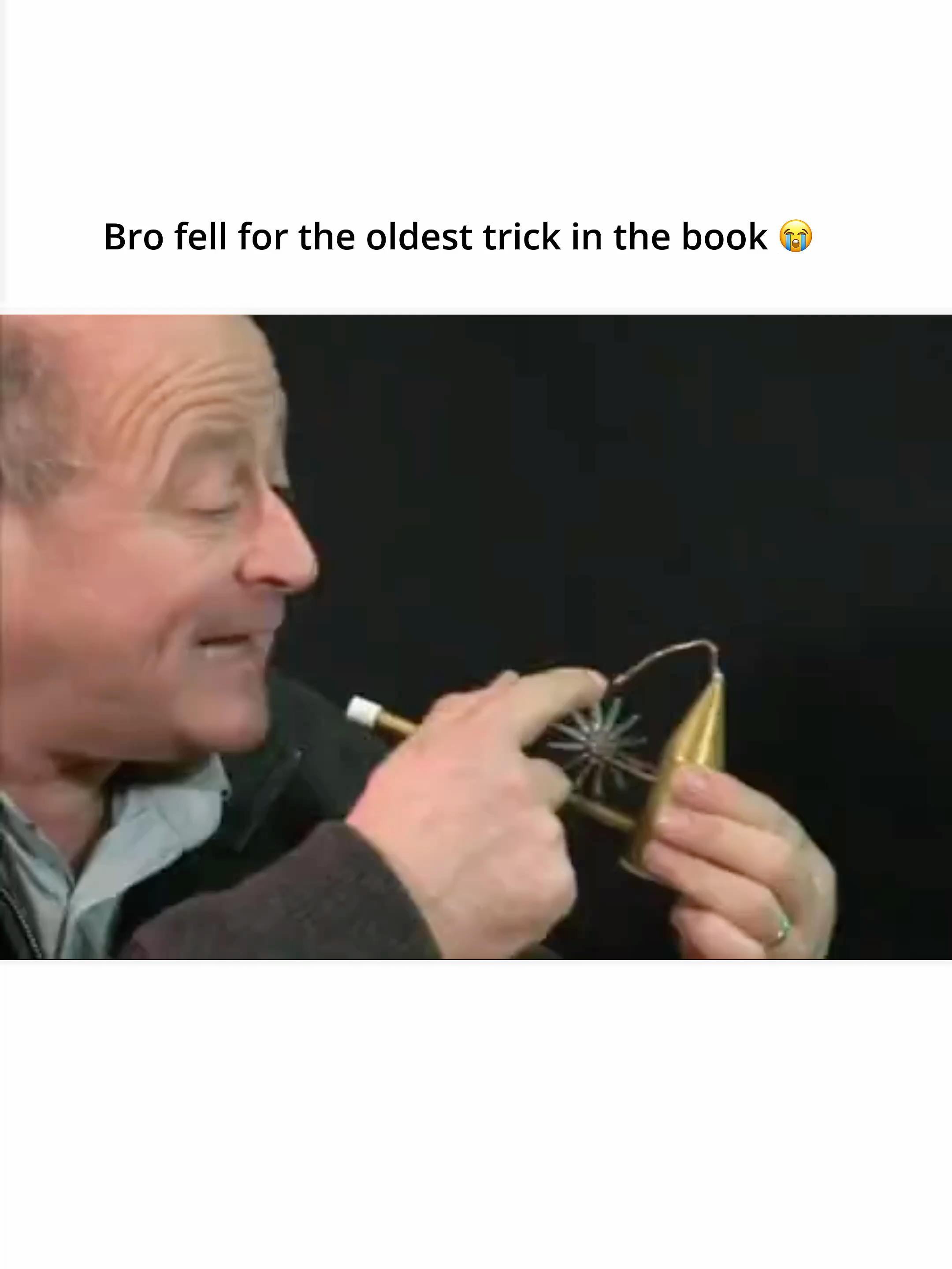 The most funny part is that how calmly the guy reacted lol #viral #fyp #funnyy #pranks #foryou