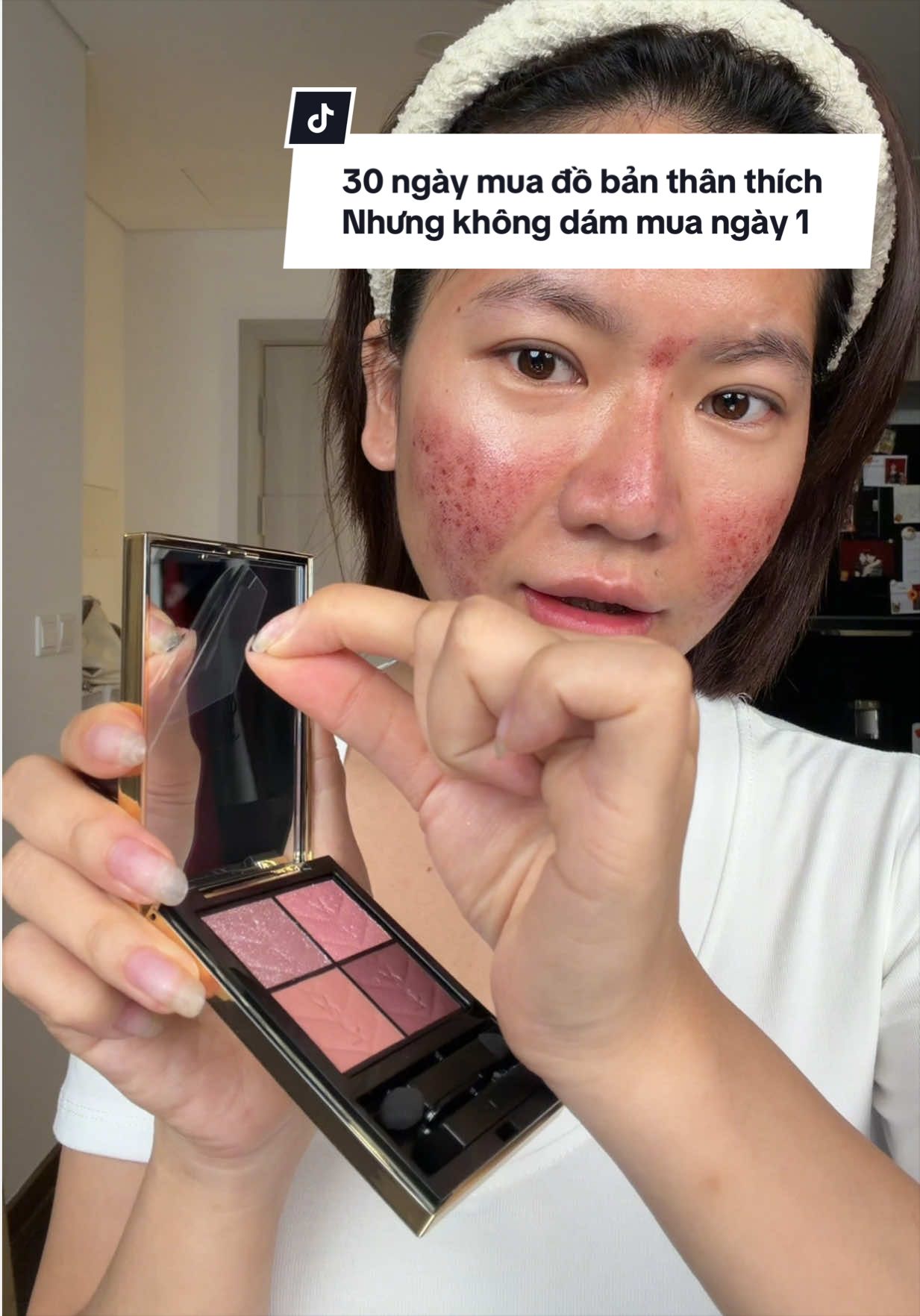30 ngày mua những món đồ yêu thích mà trước đây bản thân mình không dám mua ngày đầu tiên mình đã mua đồ của @YSL Beauty Vietnam #conghuongtunek #VULACI #xuhuong #foryou 