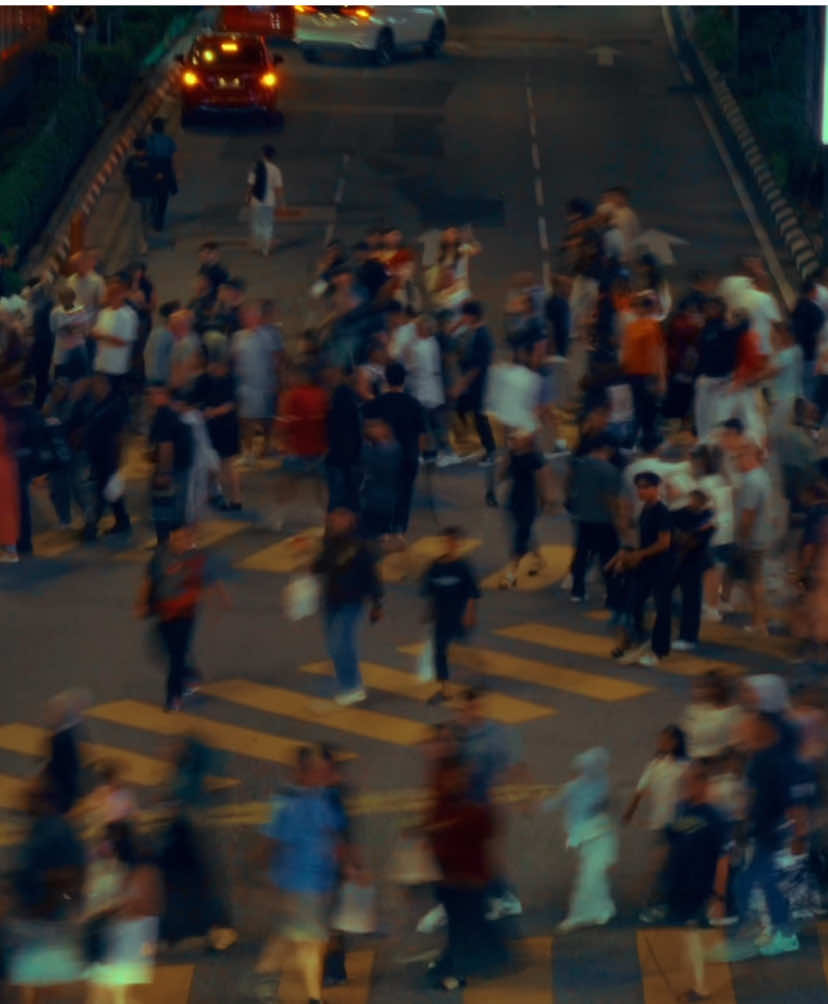 Lost in the crowd #cinematography #sony #cinematic 