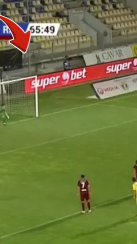 This 17-year-old goalkeeper saves a penalty in the final minutes. #Soccer #football #footballtiktok #fifa 