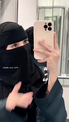 خواب  مر جاے تو انکھیں بیکار ہو جاتی ہیں#CapCut #tiktok #foryou #standwithkashmir #larayb_fatima 