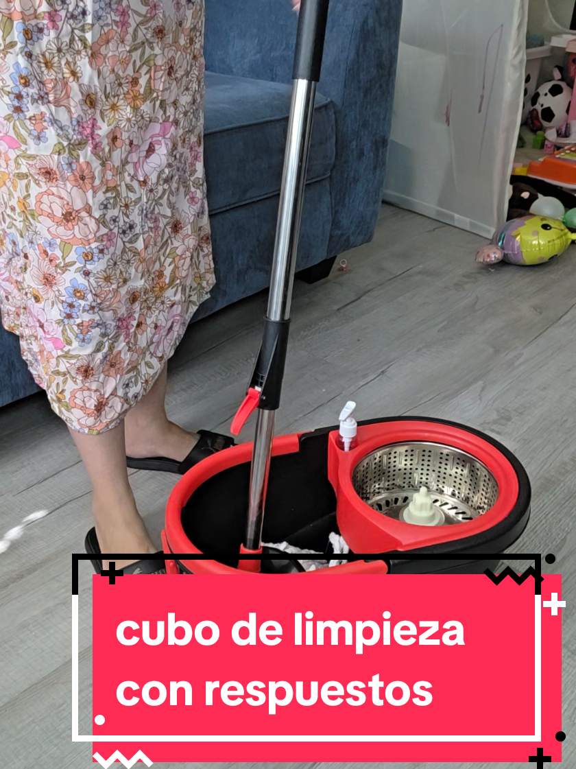 ideal para limpiar en muebles bajitos....#limpieza #cubos #casa #creatorsearchinsights #comodidad 