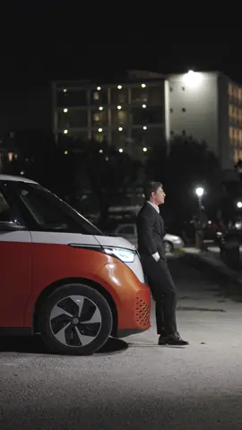 As you see… my car is my outfit. @volkswagengreece #sakisrouvas #volkswagen #IDBuzz #fitcheck 