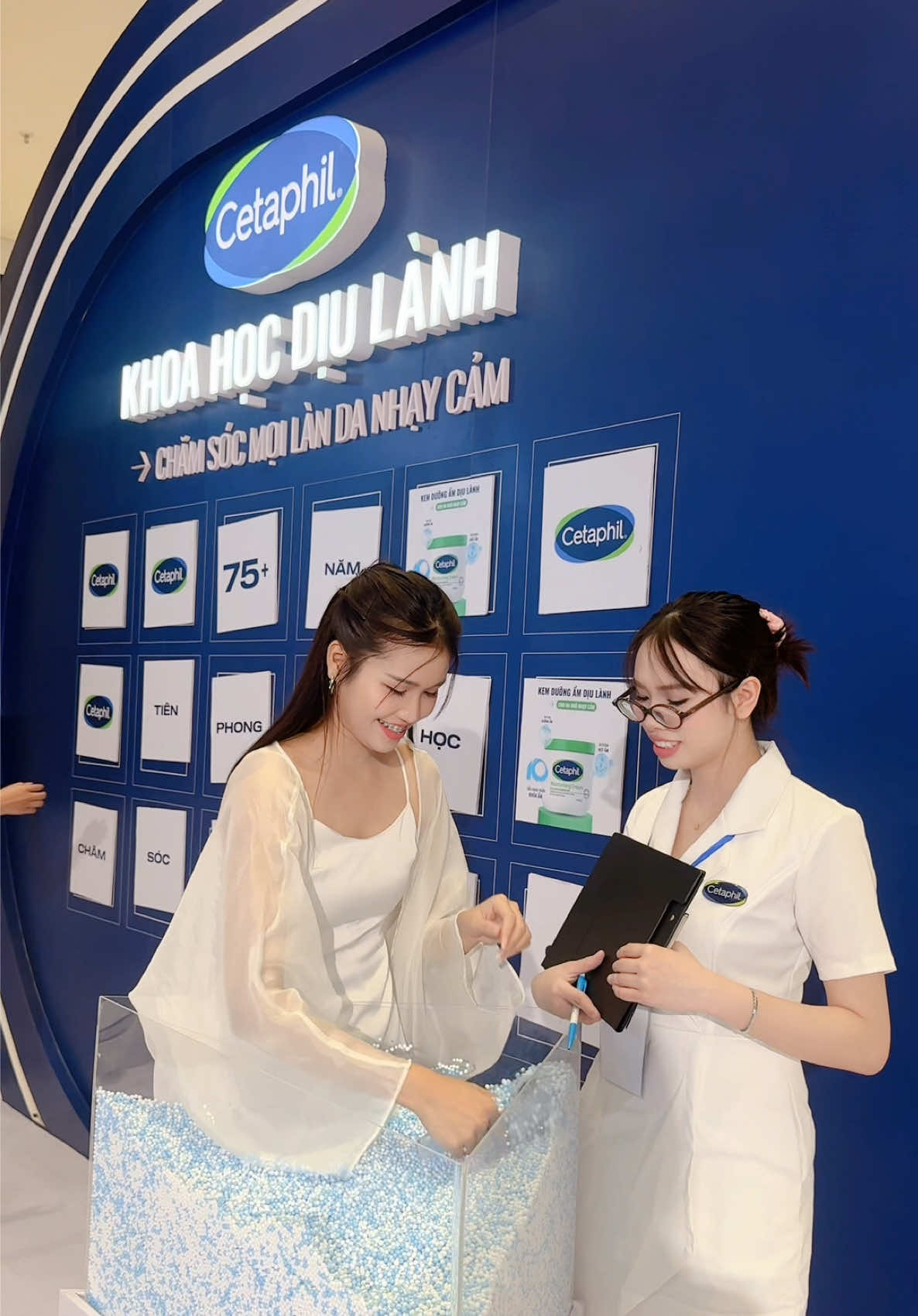 Một ngày tham gia siêu sự kiện Cetaphil đánh dấu hành trình hơn 75 năm chuyên gia Cetaphil tin dùng, da nhạy cảm tin chọn, rất đáng nhớ và quá nhiều hoạt động thú vị #Cetaphil #DermOnTour #75NamCetaphil #fyp #viralvideo 