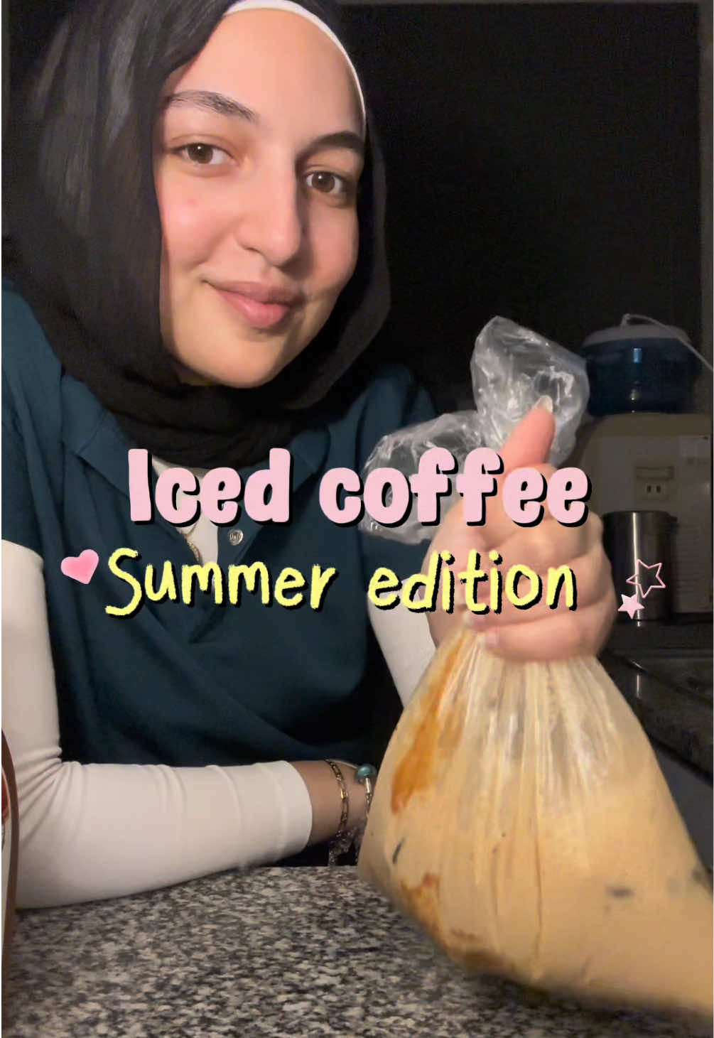 #icedcoffee #coffee #coffeetiktok #coffeeroutine #ayaaaashraf 