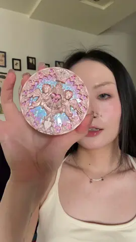 Angel-level shine activated 🪽✨#flowerknows#flowerknowsmakeup#littleangel#highlighter#swatches#glow#shimmer#glowyskin