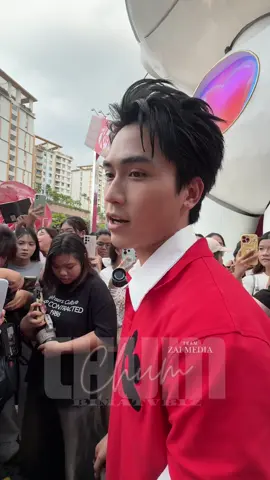 🛑 Idol mà ngỡ đâu anh em bạn dì, giao lưu sát cỡ này thì nhất mấy bà hôm nay cùng Võ Điền Gia Huy check in bé BESO Nghỉ xả hơi xơi KitKat tại Thiso Mall Sala  #KitKat #NghiXaHoi #XoiKitKat #BàiđăngđượctàitrợbởiNestléViệtNam #KitKatvnbychumchum