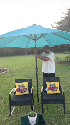 Está sombrilla de patio o jardín es el toque perfecto #gardenumbrella #umbrela #Patioumbrella #garveehome #tiktokshop 