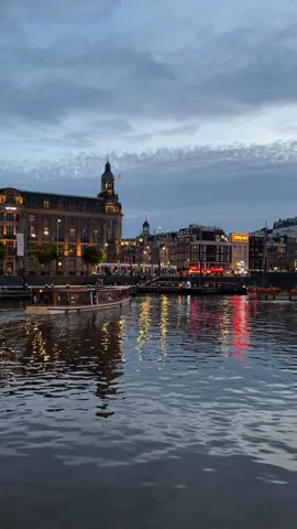 Amsterdam 📍 #amsterdam #netherlands #aestheticvideo #traveltok #vibe 