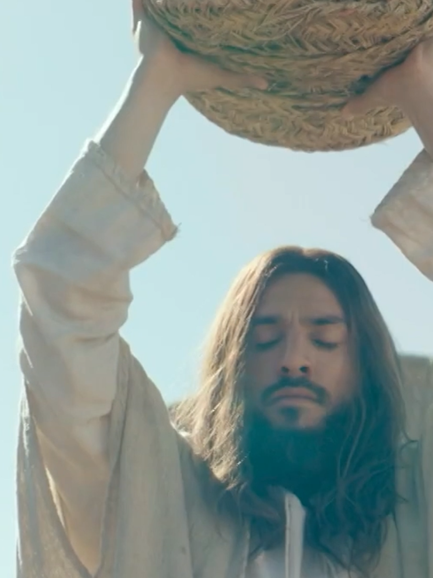 A cara de Judas com a multiplicação de pães e peixes 😳 Se você estava procurando um sinal para ver esse filme, acabou de encontrar 🫶 🎬 A Última Ceia 📱 Assista no meu catálogo dentro do Globoplay, do Prime Video ou doa app da sua operadora de TV. #jesus #filme #fé #aúltimaceia