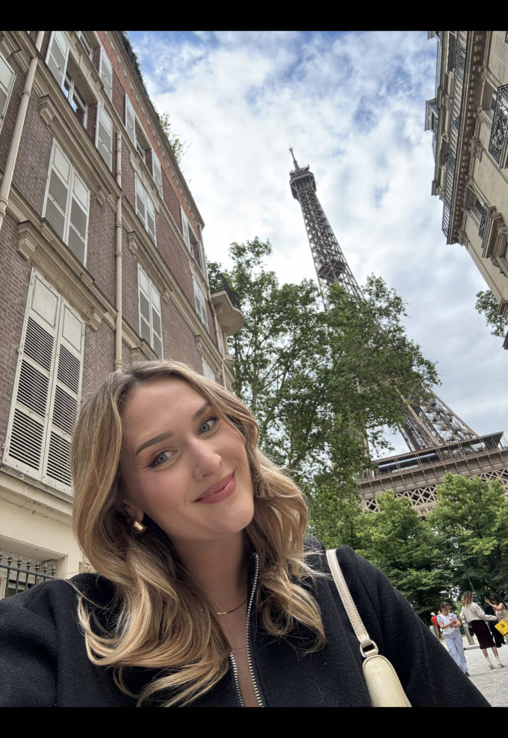 from Cologne to Paris in seconds 🥐❤️✨ #cologne #paris 