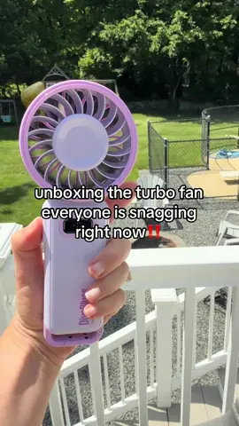 I was so excited to unbox this turbo fan that everyone is raving about. It really is as strong as everyone says! I love the different settings and I love the color picked. I’m gonna throw this in my bogg bag to keep my baby and I cool this summer. #mommusthaves #portablefan #whatsinmybag #babyfan #summervibes☀️ 