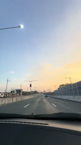 Sunset skies 🌅 Calm Mind 🧘‍♀️ Genuine Heart ♥️   #foryoupage #fypシ゚viral #fypage 