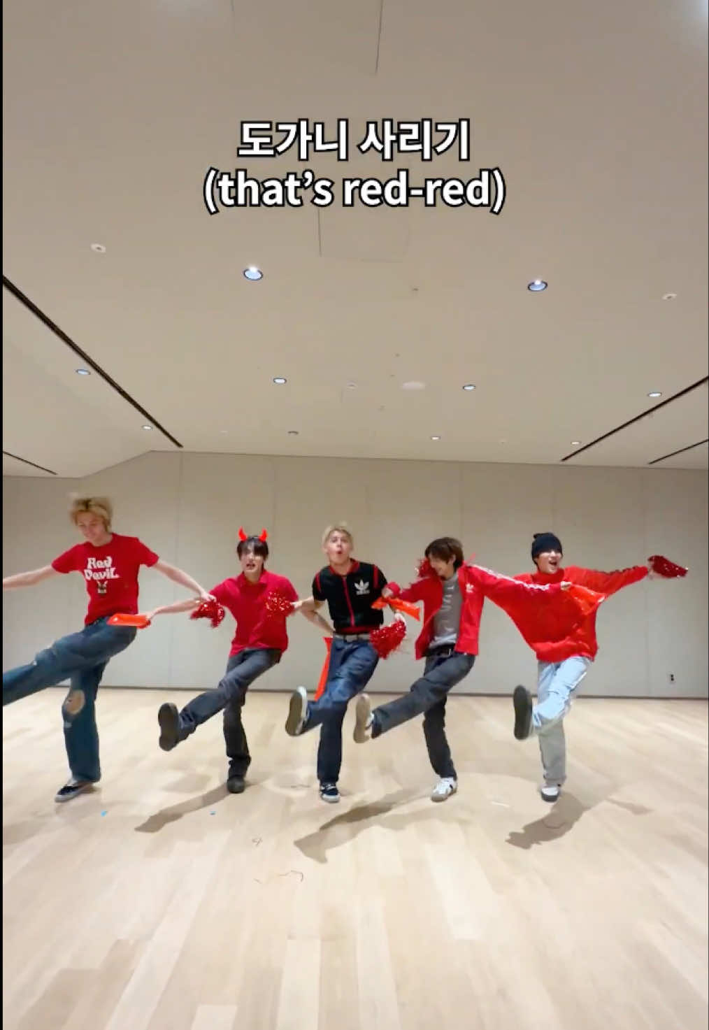 thoughts on the REDRED cheering ver. choreo? #CORTIS #코르티스 #CORTIS_REDRED 