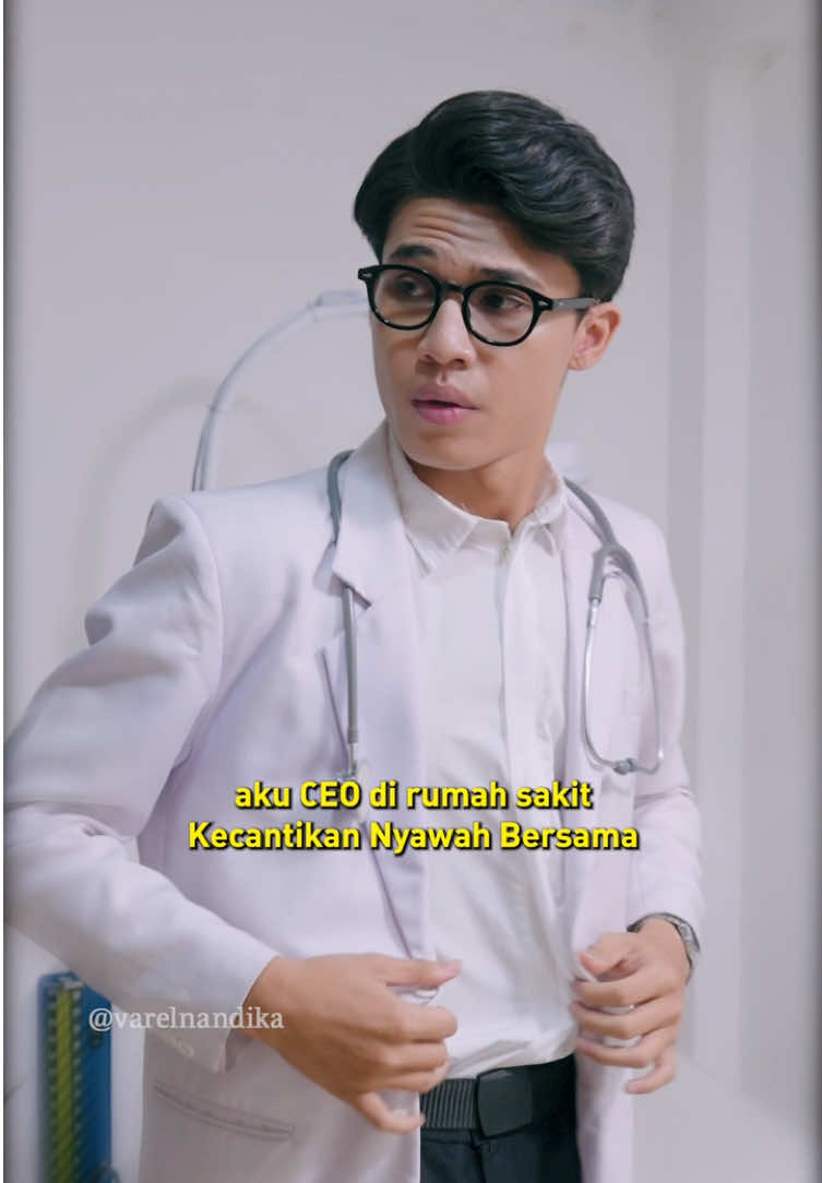 Di foto ganteng, aslinya kok gini?! @Miss Mora @Joe Brendo @Ara Senata  #SerialTikTok #TikTokTainment #TikTokSeries #SuneedayCreative #VarelNandika 