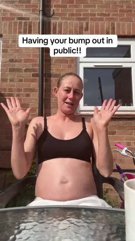 What are your thoughts on having your bump out in full view in public especially during a heatwave! #heatwave #babybump #ourlittlelife #pregnancyjourney #babygirl 