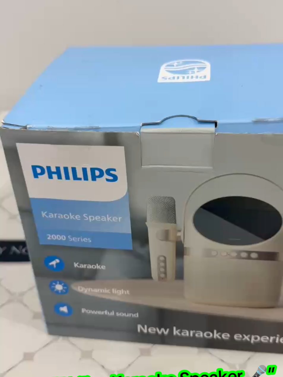 Wait… this is not just a speaker 😳 It’s a karaoke mic + speaker 🎤✨ The sound is actually SO good 🎧 Even with my favorite music 🎶 And the lights?? So aesthetic 😍✨ Perfect for singing anywhere Plus… you can charge it anywhere 🔋 Just use a power bank 👀 Lowkey obsessed with this 😭 Would you try this?? 👇 #karaoke #mic #speaker #tiktokfinds #aesthetic 