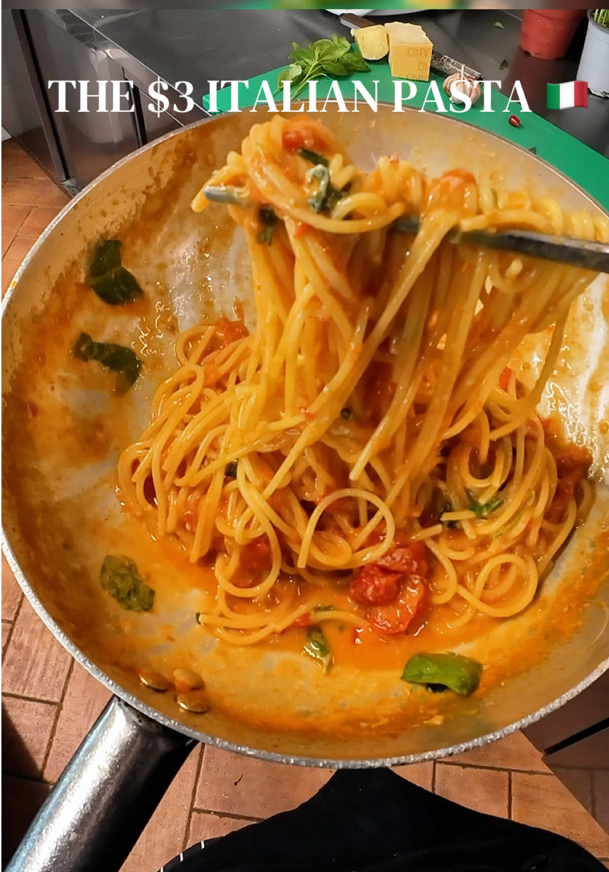 The beauty of Italian cooking. 🇮🇹 A few fresh ingredients. A little patience. A plate of pasta anyone can make. #pasta #italianfood #cooking #Recipe #food  