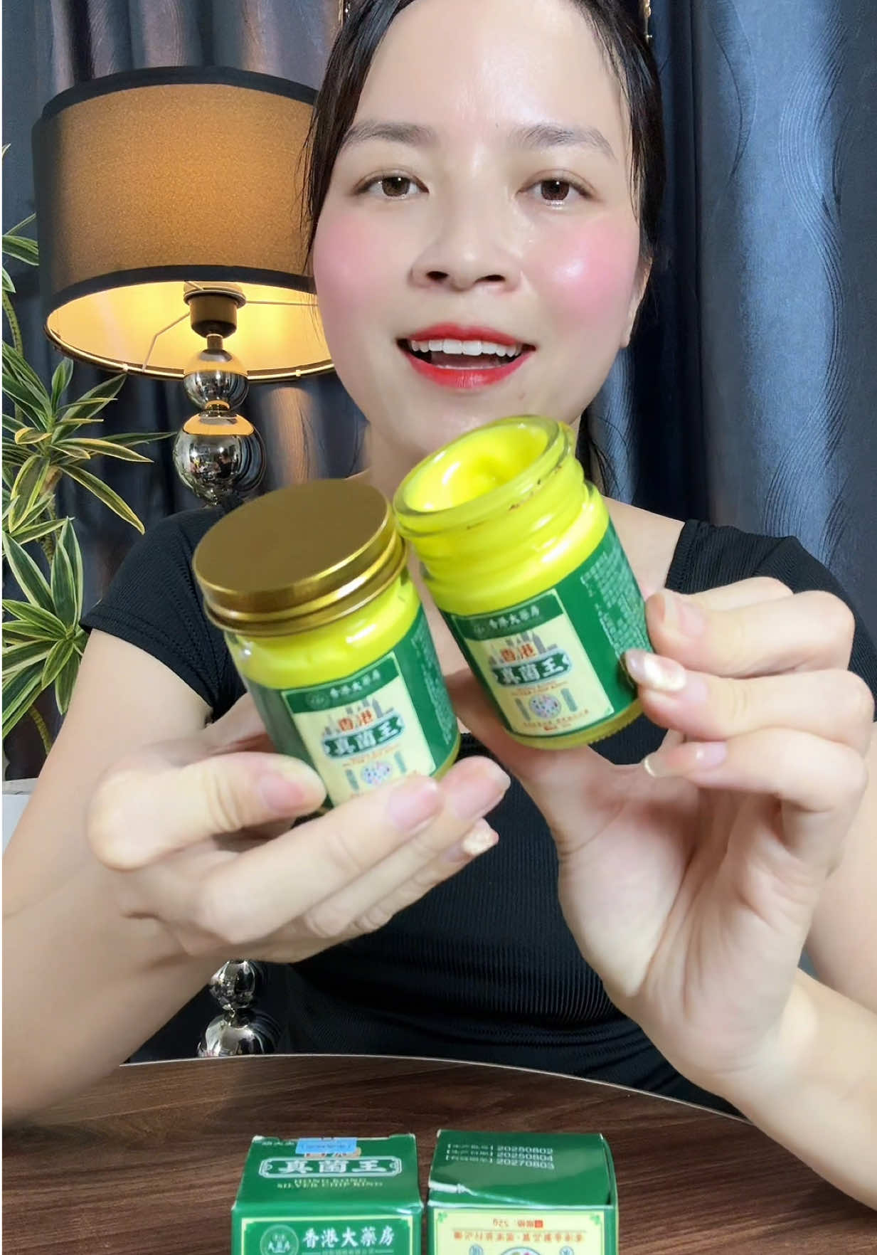 Kem bôi ngứa Hongkong