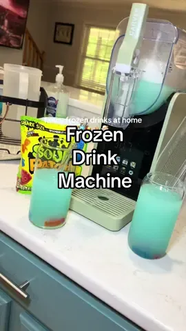 #frozendrinks #slushiemachine #drinksathome #summerfinds #tiktokshopsummersale 