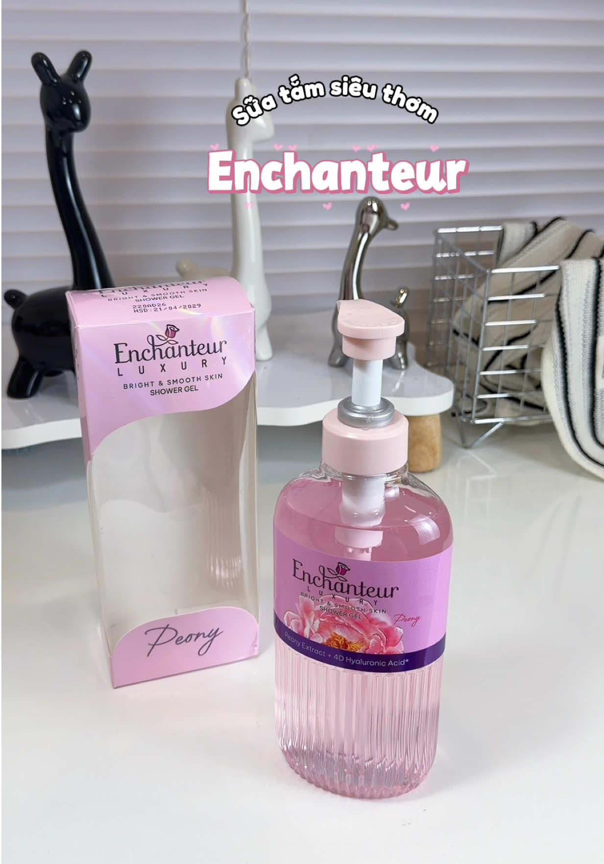 Ê.. dòng sữa tắm này của Enchanteur thơm cực, lại còn lưu hương lâu nữa #enchanteur #suatamenchanteur #suatam 