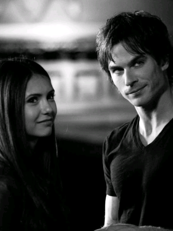 #elenagilbert #damonsalvatore #vampirediaries 