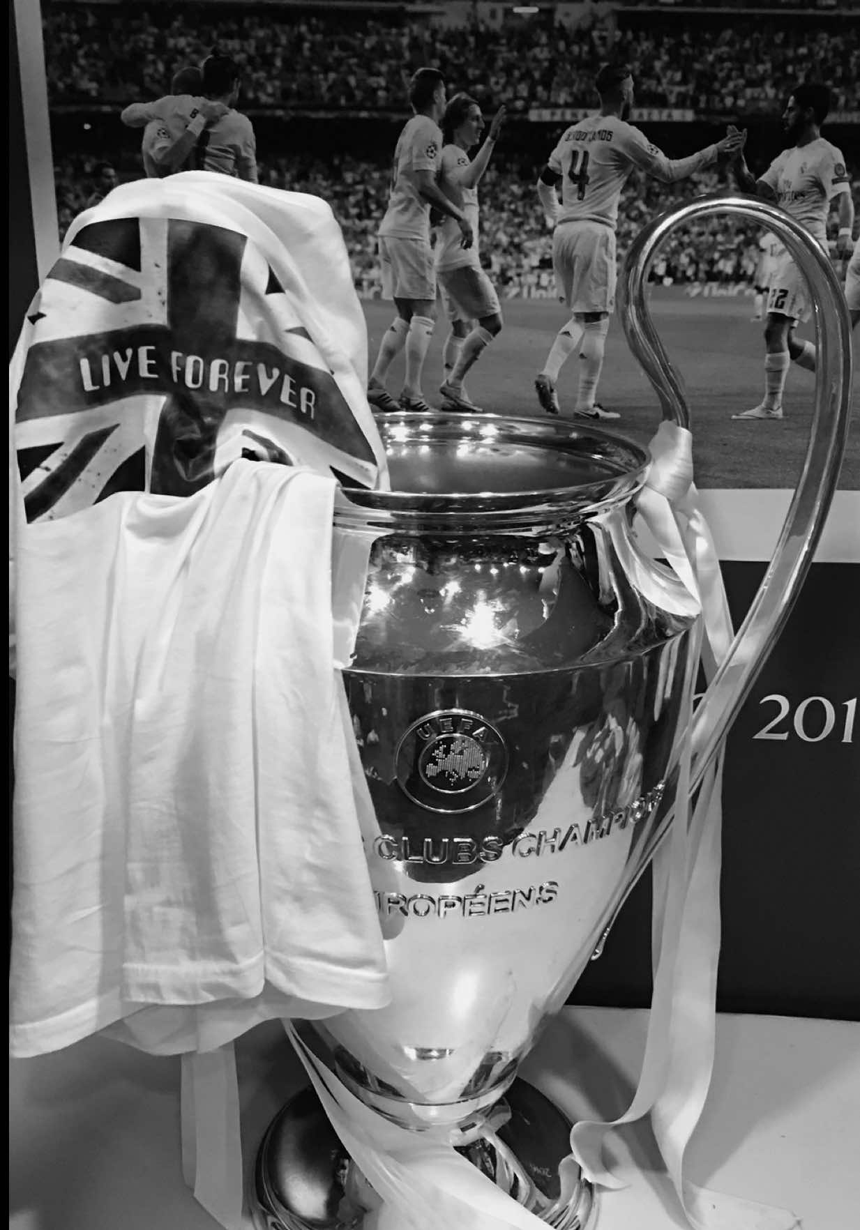 Ask Real Madrid #realmadrid 