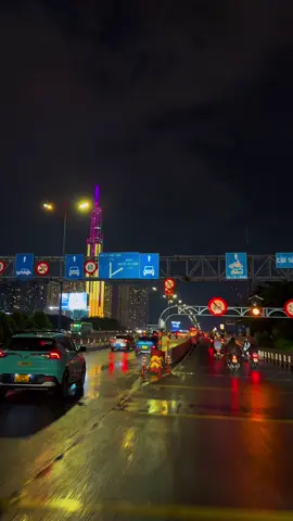 Sài Gòn về đêm có làm bạn lưu luyến #rongchoisaigon #saigon #saigonvedem #xuhướng 