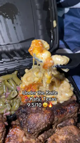 Seasonedddd to perfection, wish the Jerk Chicken was a little more spicy 🌶️  Definitely worth the trip 😋  Follow for more food, travel, and more recommendations 💗 #katytexas #texas #soulfood #momotion #foodreview 