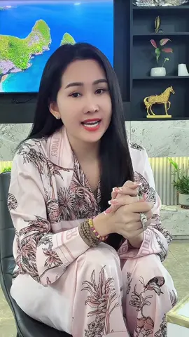 anh hải cũng rất buồn về câu chuyện vợ trước của anh!nên không muốn nói ra!mong anh chị hiểu và thông cảm nhe!