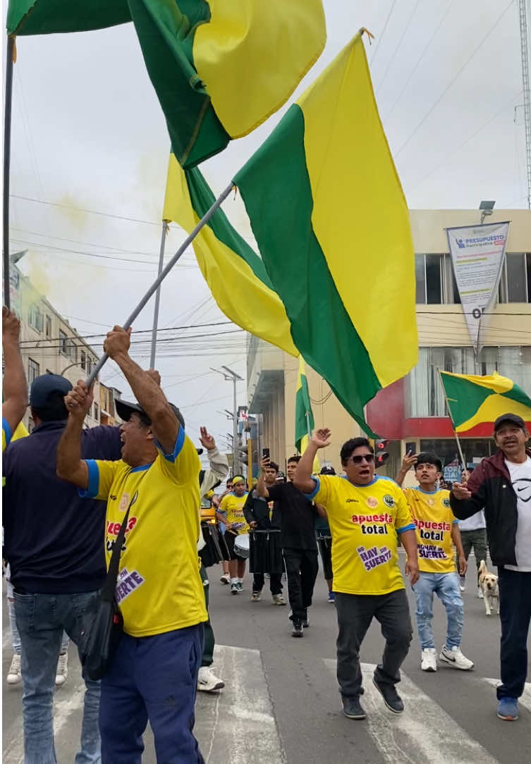 Esto es Domingo Dianderas y su barra Marea Auriverde 🔰💛💚 Todos juntos por nuestro Chincha  💚💛