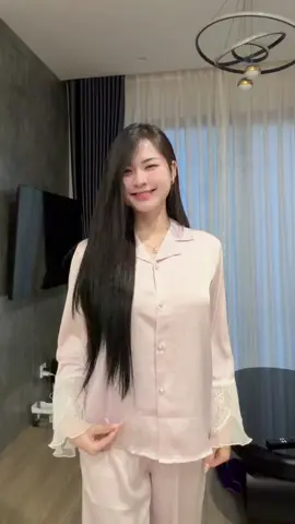 Set ngủ lụa tiểu thư lắm í