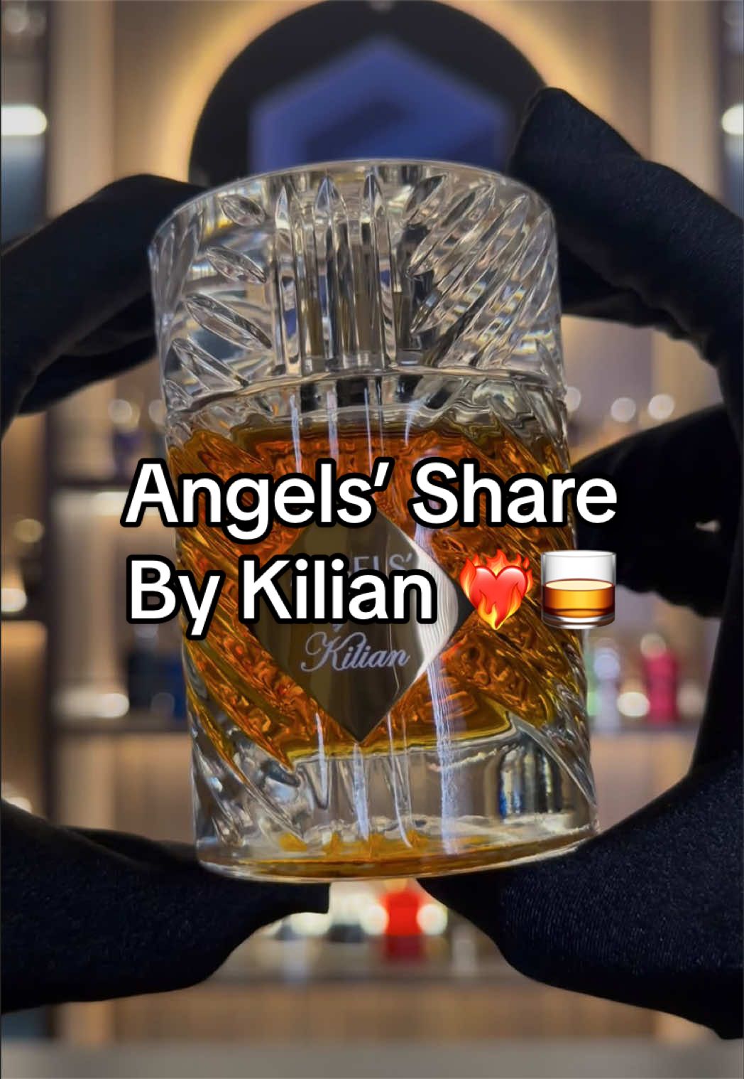 Angels’ Share by Kilian es un perfume extremadamente adictivo de cognac, vainilla y maderas ❤️‍🔥🥃 Sumamente delicioso, es de lo mejor para citas y salidas nocturnas 🙌🏻 #angelsshare #bykilian #kilianangelsshare #robols #perfumesrobols 