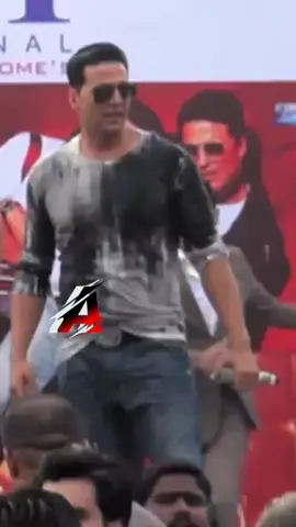 AKSHAY KUMAR 😎  #bollywood #story #akshaykumar #desiboys #song 