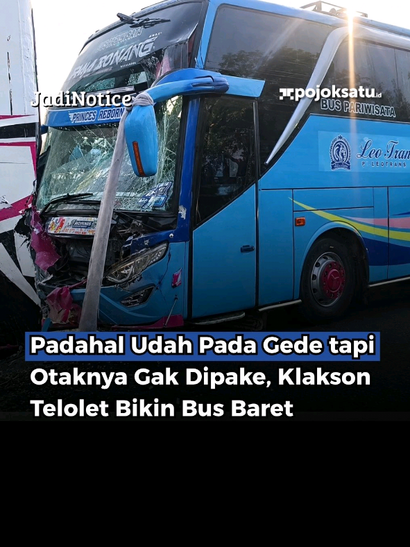Sejumlah bus pariwisata yang membawa rombongan Trip Anyer 2026 terlibat tabrakan beruntun di jalan tol. Kejadian bermula ketika sejumlah pengendara berhenti di tepi jalan, dan bersorak meminta supir bus menyalakan klaskon telolet. Konvoi bus yang terlalu dekat dan ada bus di depan yang berhenti mendadak membuat kecelakaan itu tak dapat terhindari. Hingga akhirnya bagian depan dan belakang beberapa bus yang terlibat insiden mengalami kerusakan.