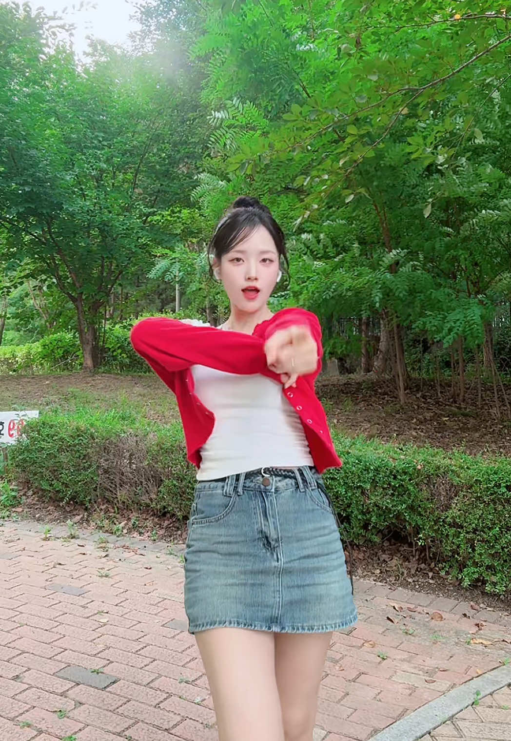 귀에 자꾸 멤돌아서 한번 더어 〰️❤️ #uh #은하 #uhchallenge  @🎼Bell은하(Eunha)🌫️ @JN 제이엔🌟 