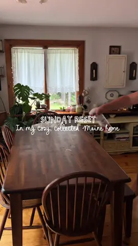 House reset, groceries stocked, breakfast prepped for the week 🍳 we’re ready 💪🏻 I have a lot to look forward to this week ♥️ I can’t wait to bring you all along 🌸 #sundayreset #cleaning #resetroutine #sundayvibe #thriftedhome 