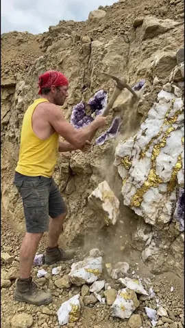 How Gold Nuggets Become Pure 24K Gold #crystals #POVMining 