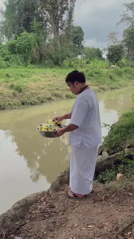 ขอให้โชคดีทุกคนขอให้เฮงเฮงปังปังสิ่งไม่ดีอย่าให้เข้ามาในชีวิตสิ่งที่ดีให้เข้ามาในชีวิตคนที่ไม่ดีก็ปล่อยให้เขาไม่ดีต่อไปคนที่ลีก็ให้ลีต่อไปขอให้มีความสุขทุกคนเจ้าพ่อพญานาคเจ้าแม่ธรณีเจ้าผู้เจ้านายทุกคนให้มีความสุขให้เจริญทุกคนสาธุทีค่ะ🙏🙏🙏