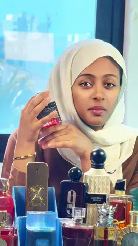 Valentino Born in Roma Intense Valentino Born in Roma Intense & Extradose ✨ ሽቶውን ከመግዛት በፊት Original vs Fake እና ዋጋ ይወቁ! 🇪🇹🔥 #ValentinoBornInRoma #BornInRomaIntense #ValentinoExtradose #PerfumeEthiopia #ReemPerfume