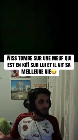@Wissksrr 🇲🇦 il a kiffé ça hein🤣🤣🤣 #pourtoi #fyp #wiss #echoclip #twitch 