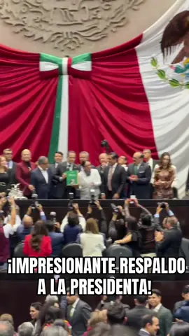 🇲🇽❤️ ¡IMPRESIONANTE RESPALDO A LA PRESIDENTA! Tras su Segundo Informe de Gobierno, diputadas, diputados, senadoras y senadores refrendaron su respaldo a la presidenta. 💪🇲🇽