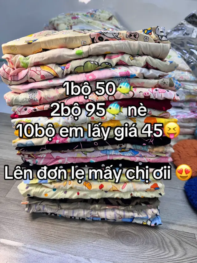 Giá siêu yêu thương , from 40 - 63kg và from Dạ chị chỉ cần quay như khách em như này là được ạ. Chị không ưng chất vải inbox em hoàn hàng em hoàn tiền nha! lớn 55kg - 85kg , đủ kiểu luôn nha 🥰 khách lưu ý tole nào cũng sẽ rút ít nhiều tùy cây vải bên shop đã may trừ hao khi rút, khách chọn cũng nhớ trừ hao nha kẻo rút lại bị chật ạ 😘. #tole ✨ CẬP NHẬT MẪU MỚI & MẪU CÒN SẴN ✨ Các tình yêu xem mẫu mới với mẫu còn sẵn nhaaa 🥰💗 Đồ bộ tole xinh xắn, mặc nhà vừa thoải mái vừa iu lắm luôn 🫶🏻💕 Mẫu nào ưng ib shop chốt đơn liền nhen 😘 #dobotole #dobotolenudep #dobotolexinh #dobotolemacnha     