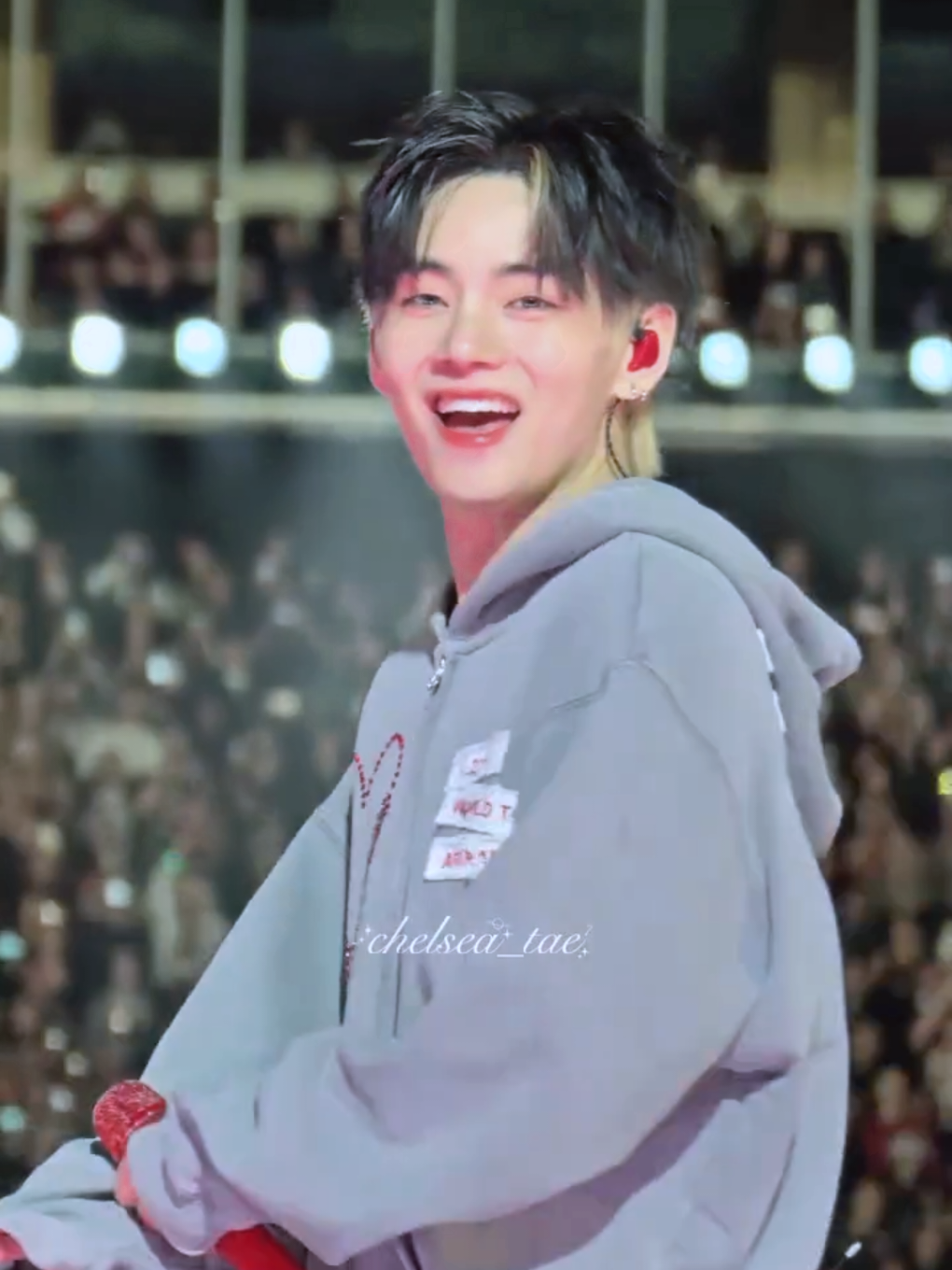 BTS v is so cute 🥰 #bts #btsv #fyp #viral #foryoupage 