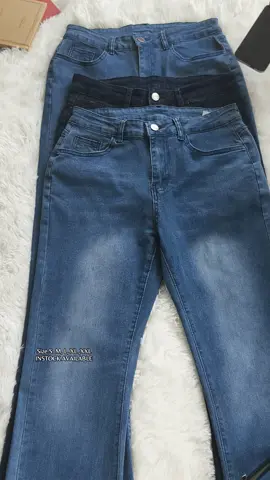 Don’t know which jeans to wear? Start here 💗😍#midrisejeans #flarejeans #womenjeans #bootcutjeans #fyp 