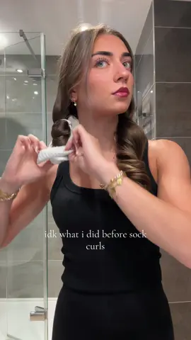 sock curls changed my hair game  #sockcurls #sockcurlsresults #hairtok #hairtips #hairtok 