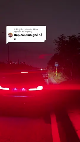 Trả lời @Phan Nguyễn Hoàng Duy  xoáy bánh luôn em